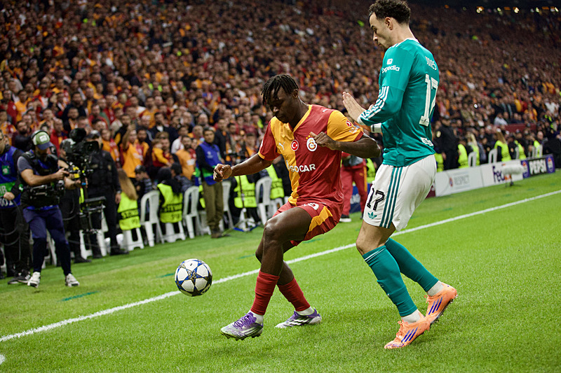 Spor yazarları Galatasaray-Liverpool maçını değerlendirdi! İngilizlere futbol dersi verdi