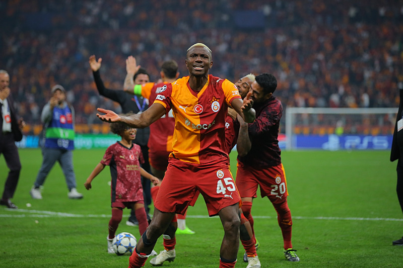 Galatasaray’da Beşiktaş derbisi öncesi Osimhen endişesi!