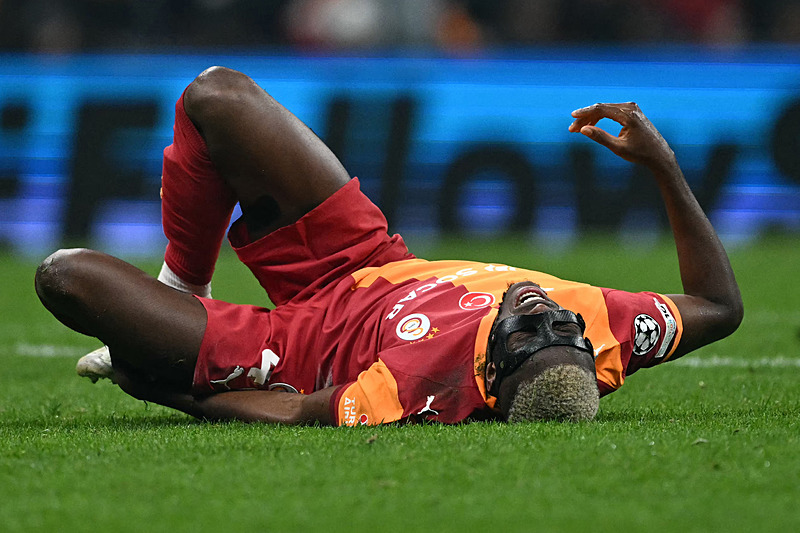 Galatasaray’da Beşiktaş derbisi öncesi Osimhen endişesi!