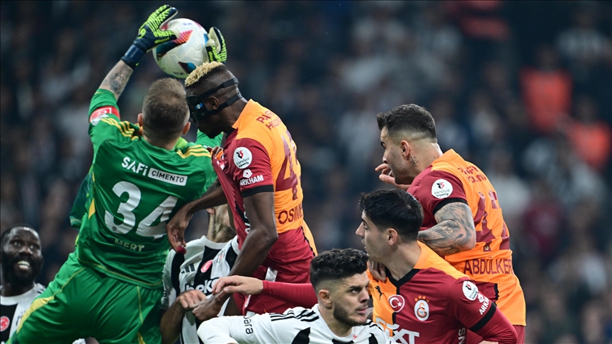 Zirvede büyük heyecan! İşte Galatasaray-Beşiktaş derbisinin 11’leri