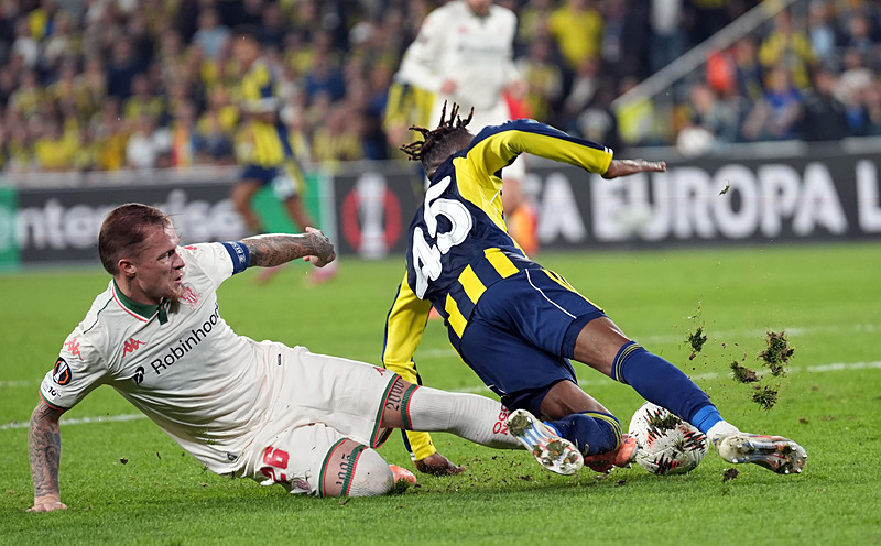 Spor yazarları Fenerbahçe - Nice maçını yorumladı!