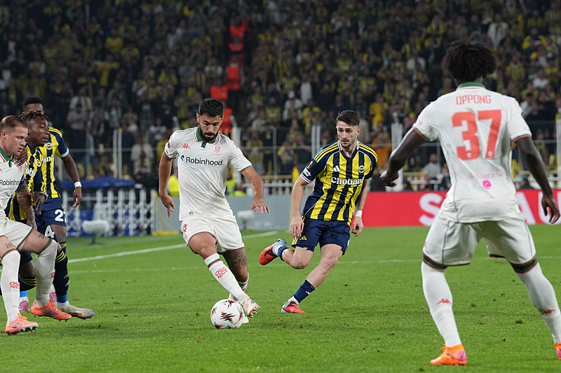 Spor yazarları Fenerbahçe - Nice maçını yorumladı!