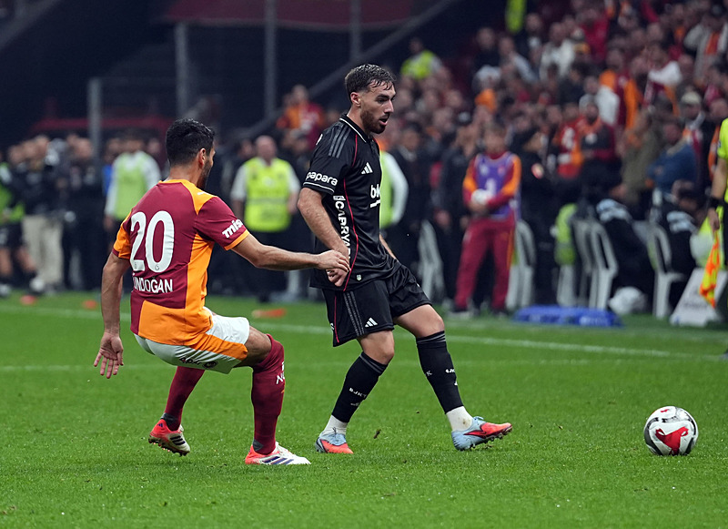Yasin Kol Galatasaray-Beşiktaş derbisinde kural hatası yaptı mı? Ahmet Çakar açıkladı!
