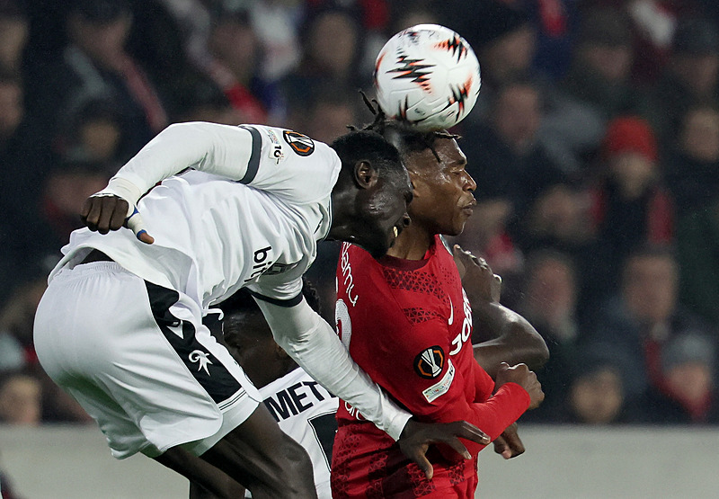 TRANSFER HABERLERİ | Galatasaray’dan stoper hamlesi!