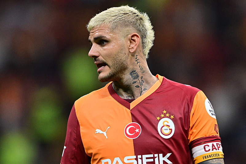 GALATASARAY HABERİ: Mauro Icardi’den olay talep! Okan Buruk ile görüştü ve...