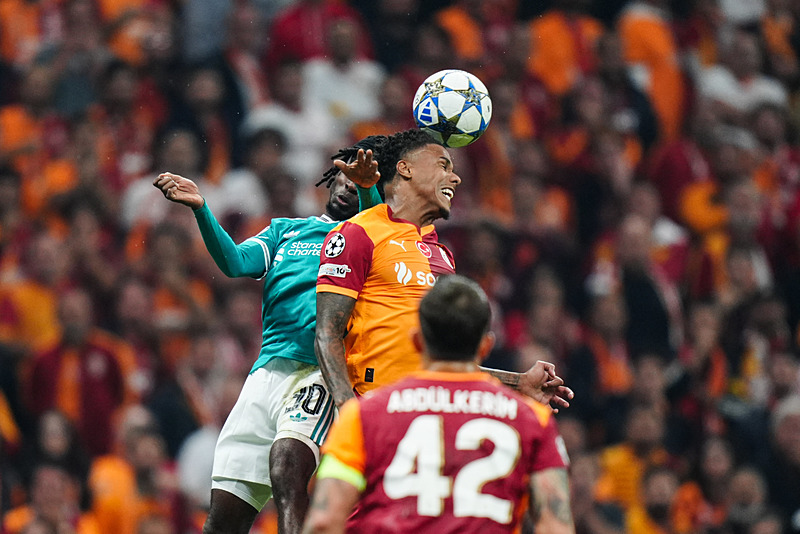 Galatasaray’a Ismail Jakobs şoku!
