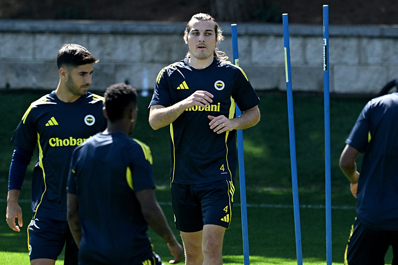 Sergen Yalçın’dan Fenerbahçe’nin yıldızına kanca! Cengiz’in ardından...