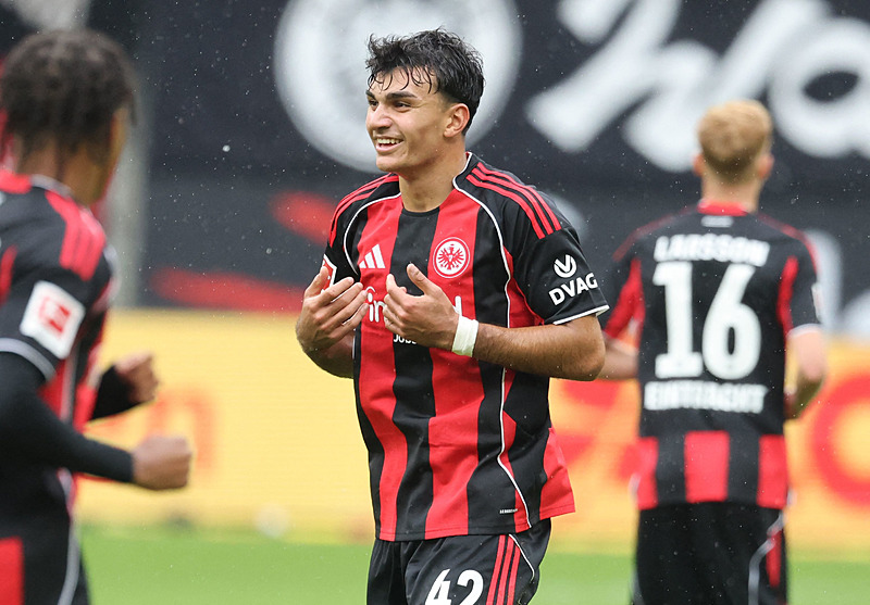 Eintracht Frankfurt’tan Can Uzun resti! Milli Takım’a göndermeme...