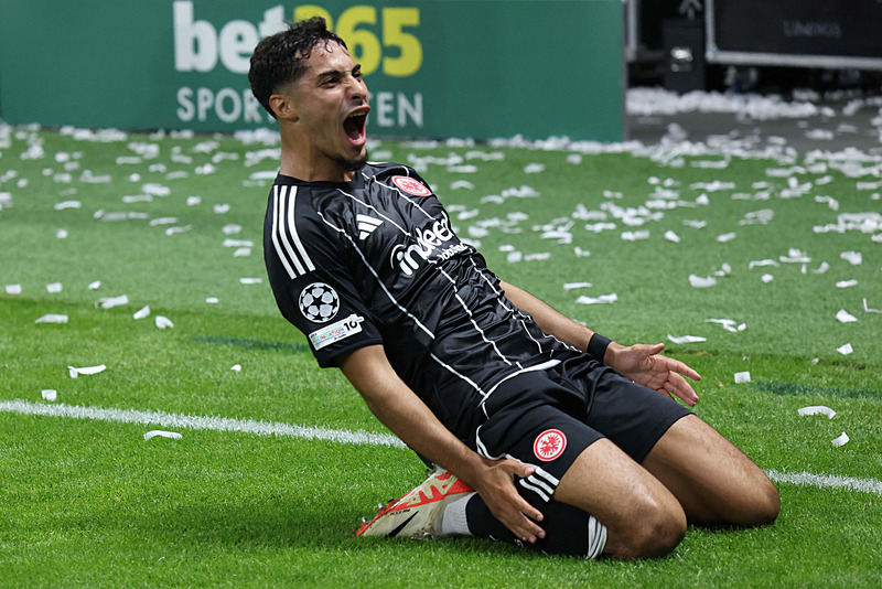 Eintracht Frankfurt’tan Can Uzun resti! Milli Takım’a göndermeme...
