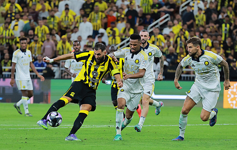 Fenerbahçe’ye dünya yıldızı golcü! İşte transfer formülü