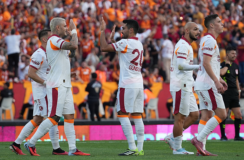 TRANSFER HABERLERİ: Galatasaray’dan orta saha takviyesi!
