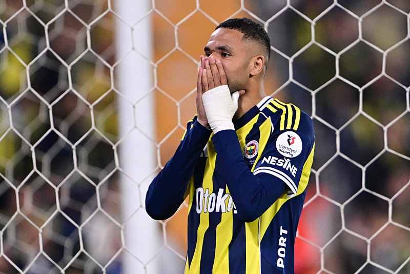 TRANSFER HABERİ - Galatasaray istedi Fenerbahçe alıyor! Aranan golcü...