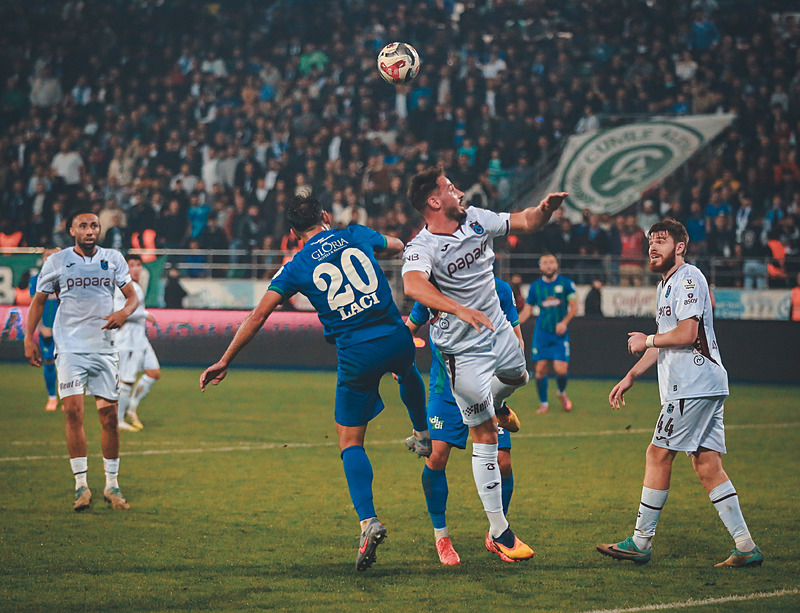 Spor yazarları Çaykur Rizespor-Trabzonspor maçını değerlendirdi