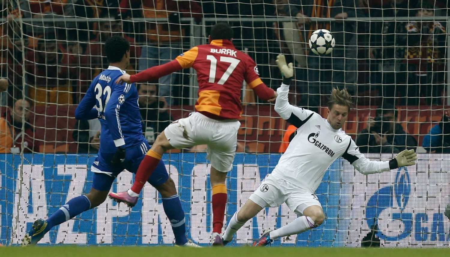 GALATASARAY HABERİ: Victor Osimhen tarihe geçme yolunda! Rakibi Burak Yılmaz