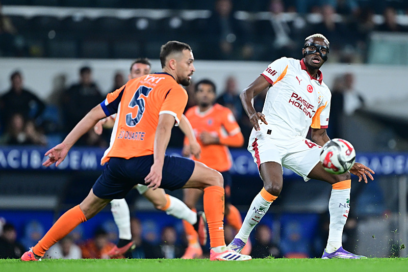 GALATASARAY HABERİ: Victor Osimhen tarihe geçme yolunda! Rakibi Burak Yılmaz