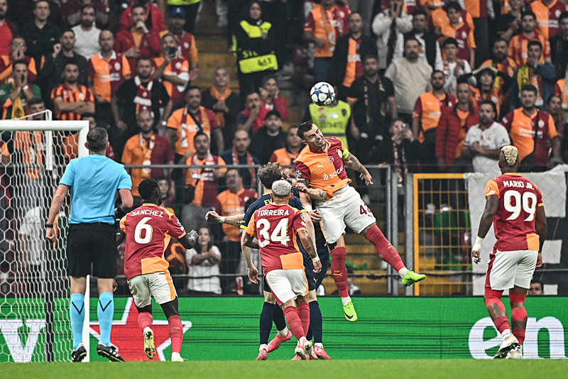 GALATASARAY HABERLERİ: Torreira’dan büyük fedakarlık! Babası kalp krizi geçirmiş...