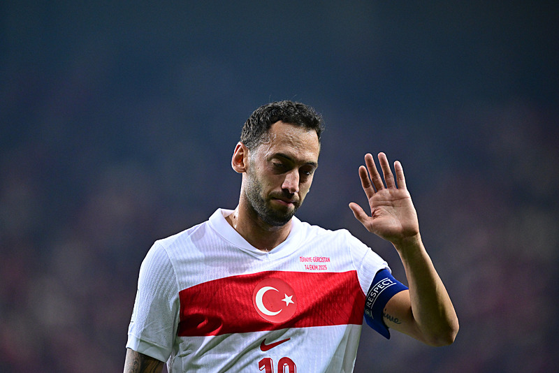 TRANSFER HABERİ: Galatasaray’dan Hakan Çalhanoğlu operasyonu!