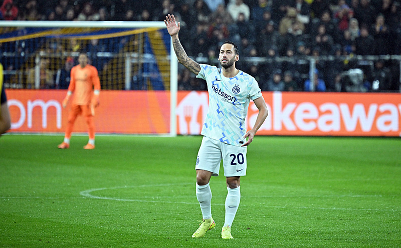 TRANSFER HABERİ: Galatasaray’dan Hakan Çalhanoğlu operasyonu!