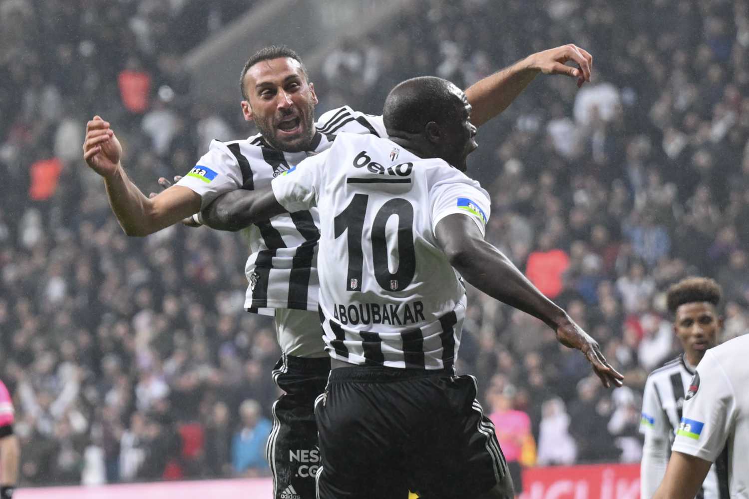 Fenerbahçe’de o isimle yollar ayrılıyor! Transferde Aboubakar faktörü