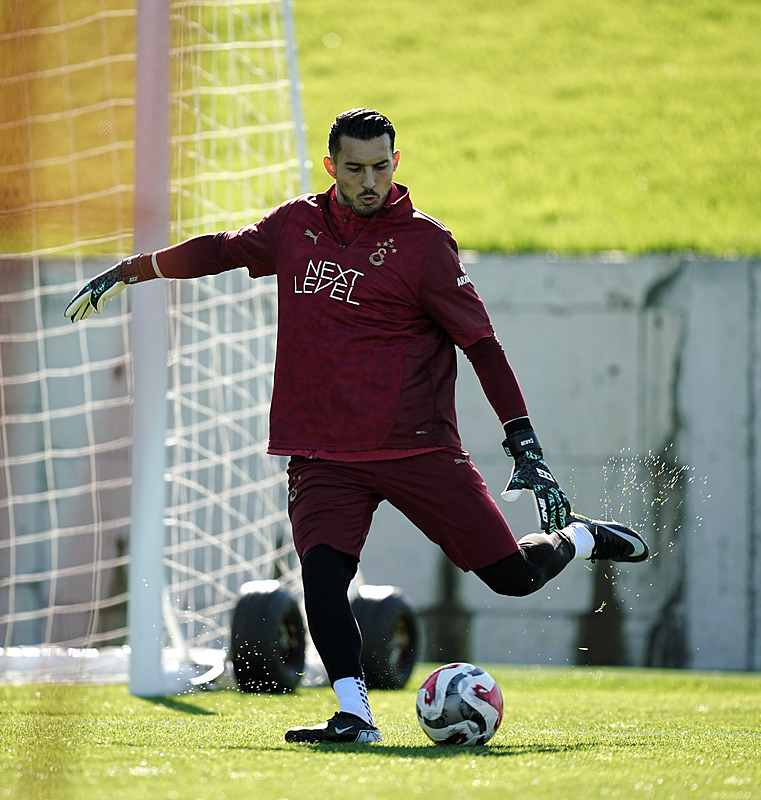 Okan Buruk’tan sürpriz tercih! İşte Galatasaray’ın Trabzonspor maçı 11’i
