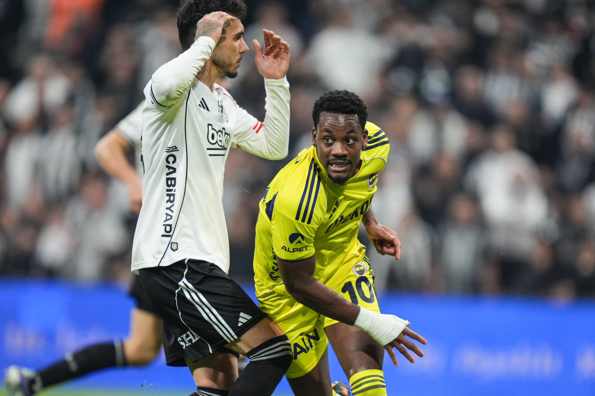 Eski Beşiktaşlı’dan Jhon Duran’ın paylaşımına olay yorum!