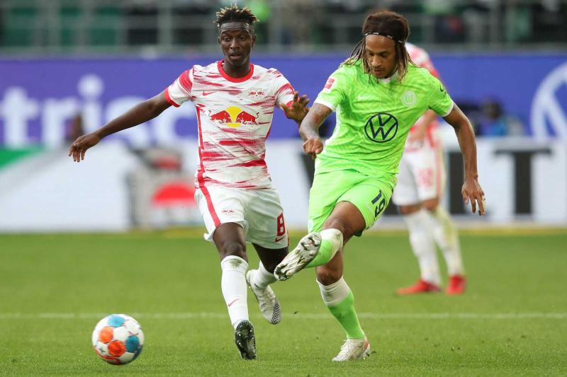 Fenerbahçe’ye flaş transfer önerisi! Canlı yayında açıkladı