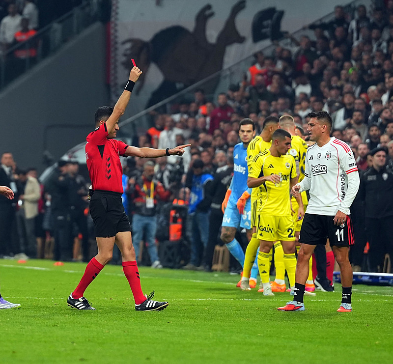 Spor yazarları Beşiktaş - Fenerbahçe maçını yorumladı!