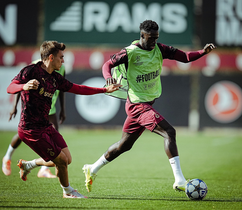 Okan Buruk’tan radikal karar! İşte Galatasaray’ın Ajax maçı 11’i