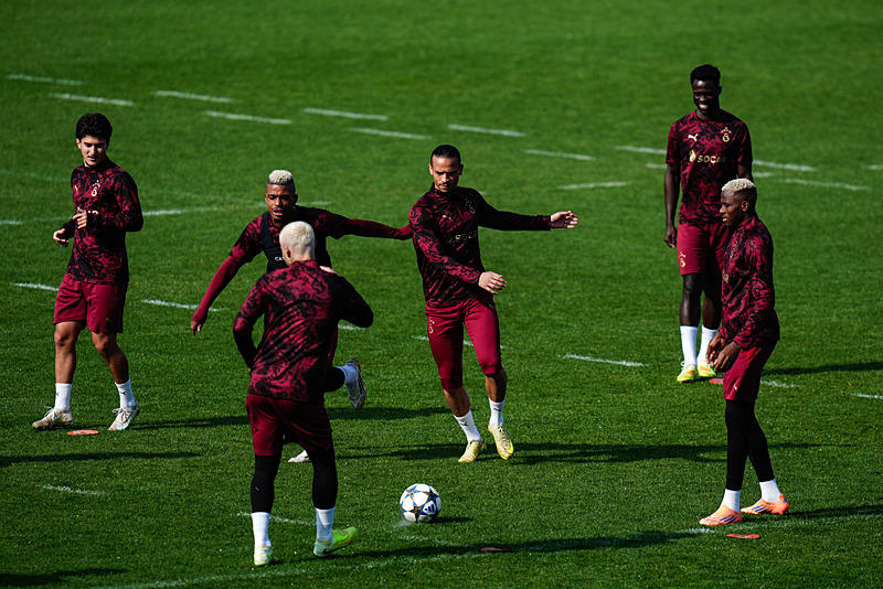 Galatasaray transferde bombayı patlatıyor! Lionel Messi...