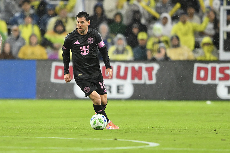 Galatasaray transferde bombayı patlatıyor! Lionel Messi...