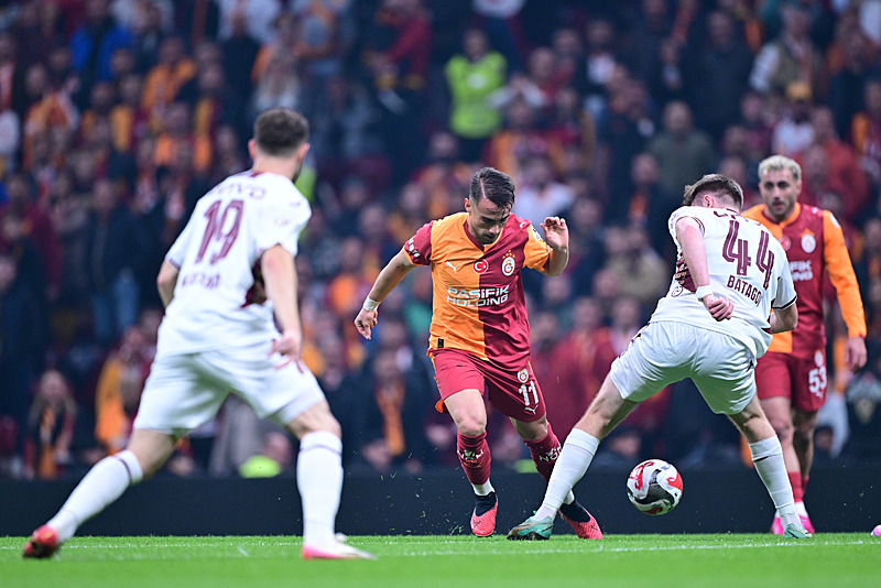 Yunus Akgün’den kötü haber! Galatasaray...