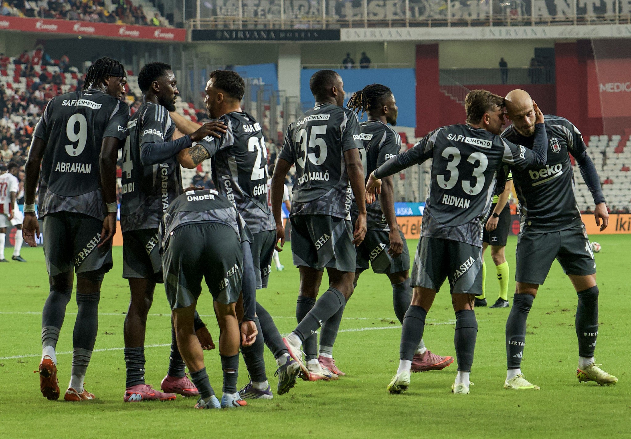 Spor yazarları Antalyaspor - Beşiktaş maçını yorumladı!