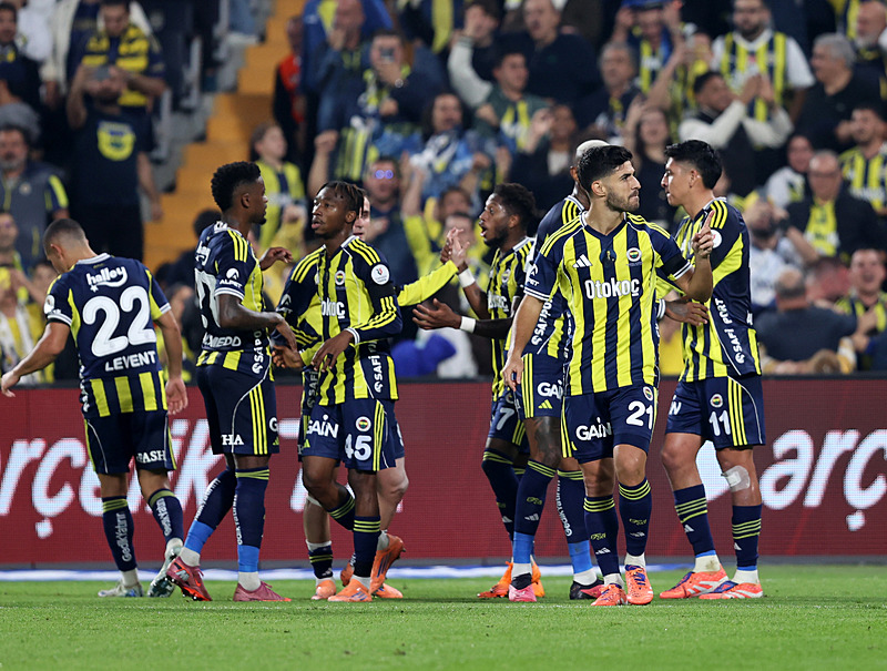 Fenerbahçe maçı sonrası Ahmet Çakar’dan olay sözler! Ozan Ergün bu maçta sınıfta kaldı