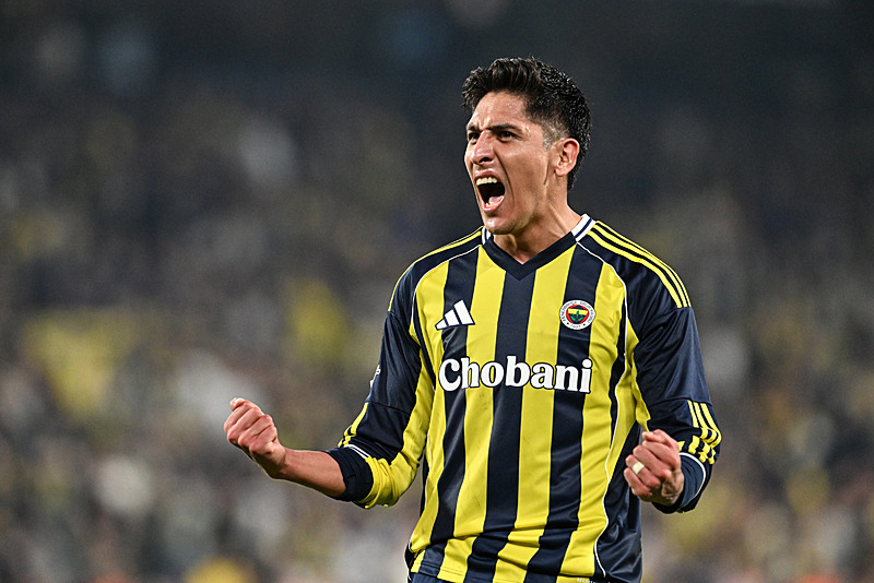 Fenerbahçe Edson Alvarez’in bonservisi istiyor! Pazarlıklar...