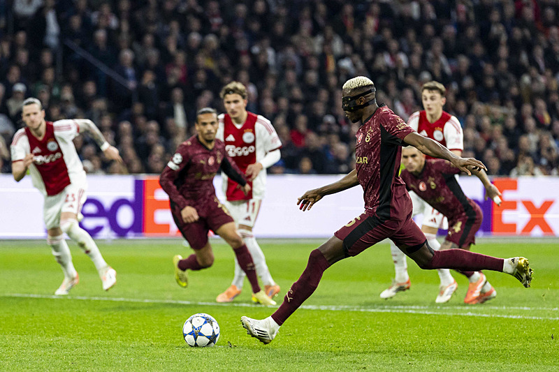 Dünya devi, Galatasaray’ın yıldızı Osimhen için devrede! İlk temas kuruldu