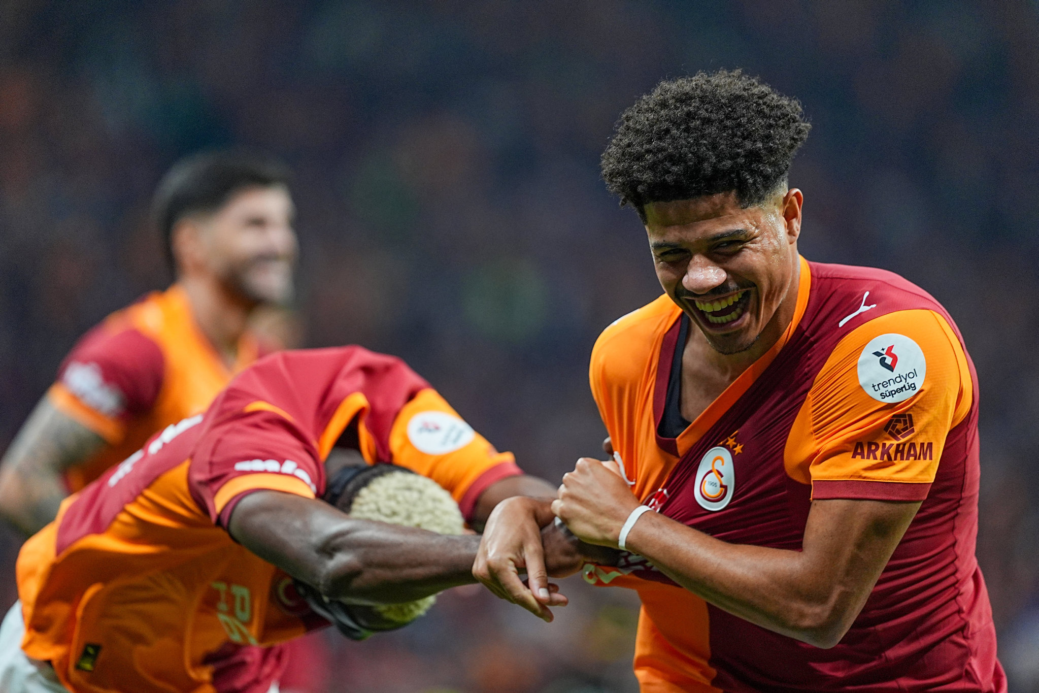 Devre arasında flaş ayrılık! Gabriel Sara...