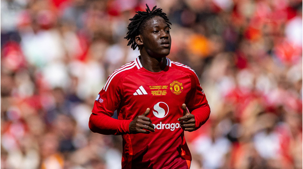 Fenerbahçe’ye Manchester United’dan genç yıldız!