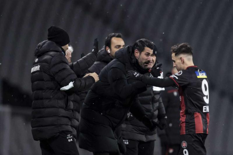 Volkan Demirel eski öğrencisini F.Bahçe’den istiyor!