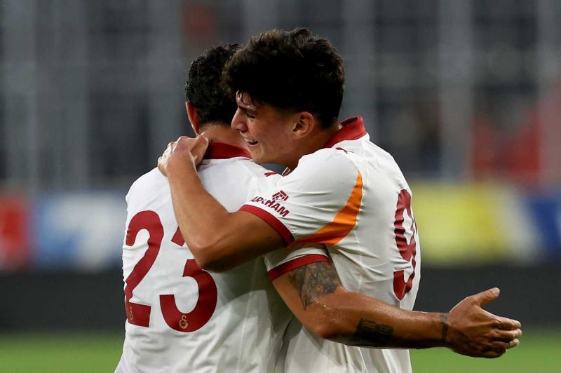 Galatasaray’da Okan Buruk çaresiz kaldı! Stoperde o isme şans verecek