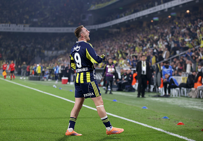 Fenerbahçe’de Tedesco’dan flaş Kerem Aktürkoğlu kararı!