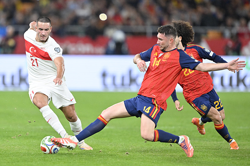 Spor yazarları İspanya-Türkiye maçını değerlendirdi