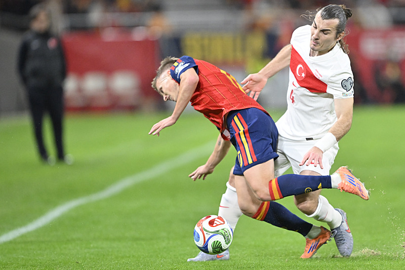 Spor yazarları İspanya-Türkiye maçını değerlendirdi