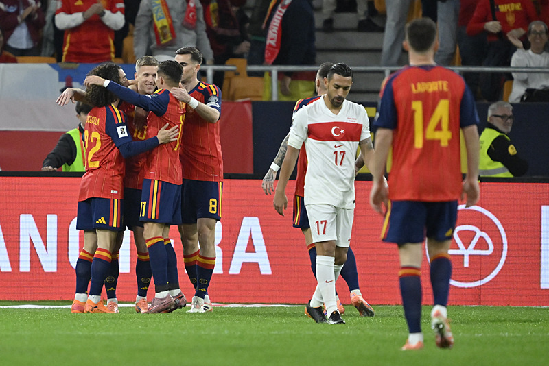 Spor yazarları İspanya-Türkiye maçını değerlendirdi