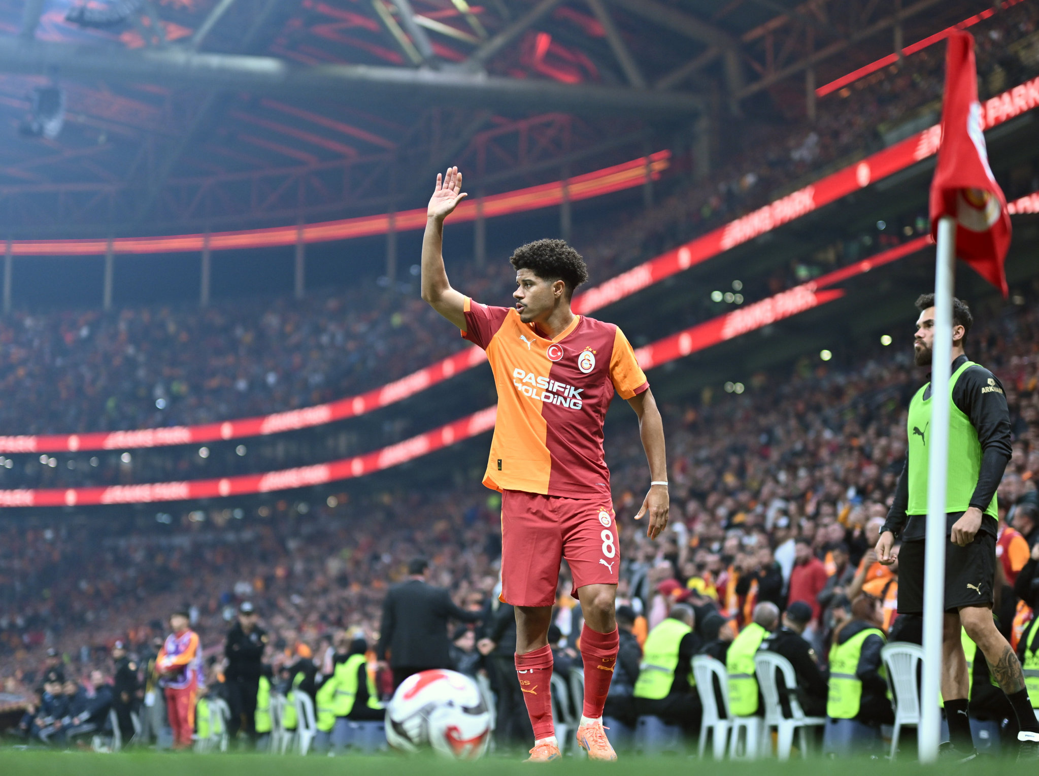 İngilizler Gabriel Sara için teklif yapacak!