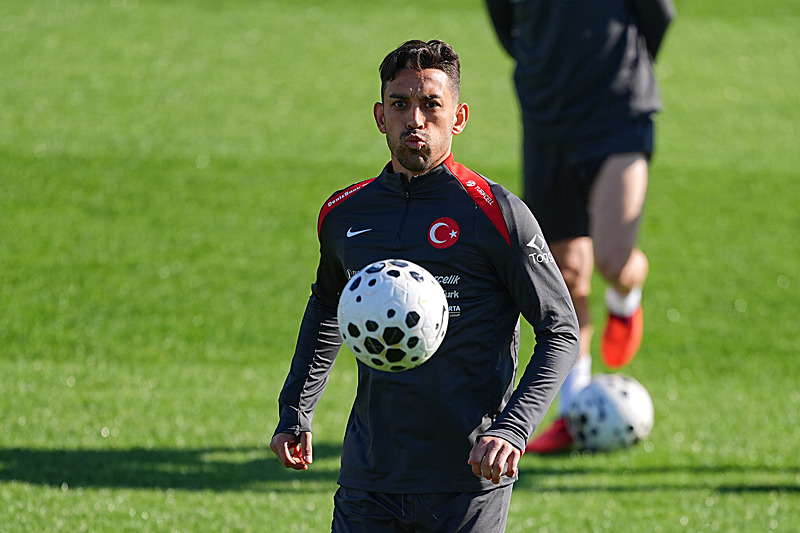 Fenerbahçe’de kritik İrfan Can Kahveci zirvesi!