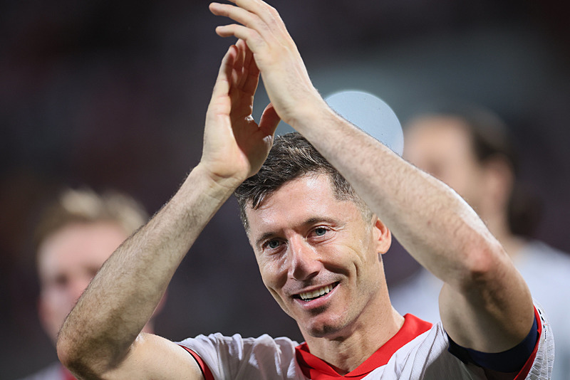 Fenerbahçe’ye transferde kötü haber! Lewandowski için dev kulüpler devrede