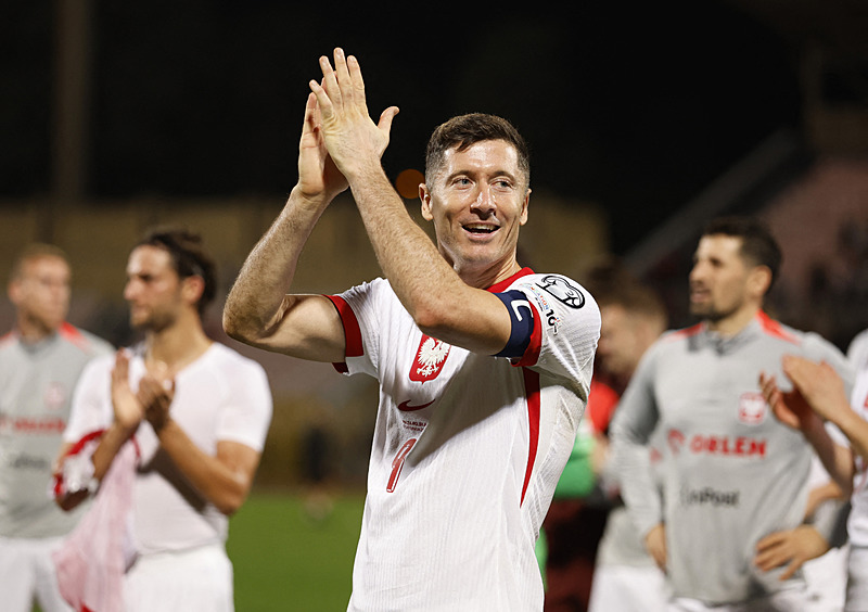 Fenerbahçe’ye transferde kötü haber! Lewandowski için dev kulüpler devrede