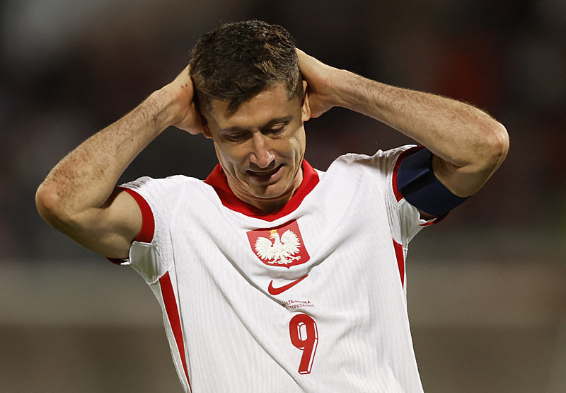 Fenerbahçe’ye transferde kötü haber! Lewandowski için dev kulüpler devrede