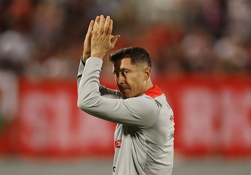 Fenerbahçe’ye transferde kötü haber! Lewandowski için dev kulüpler devrede