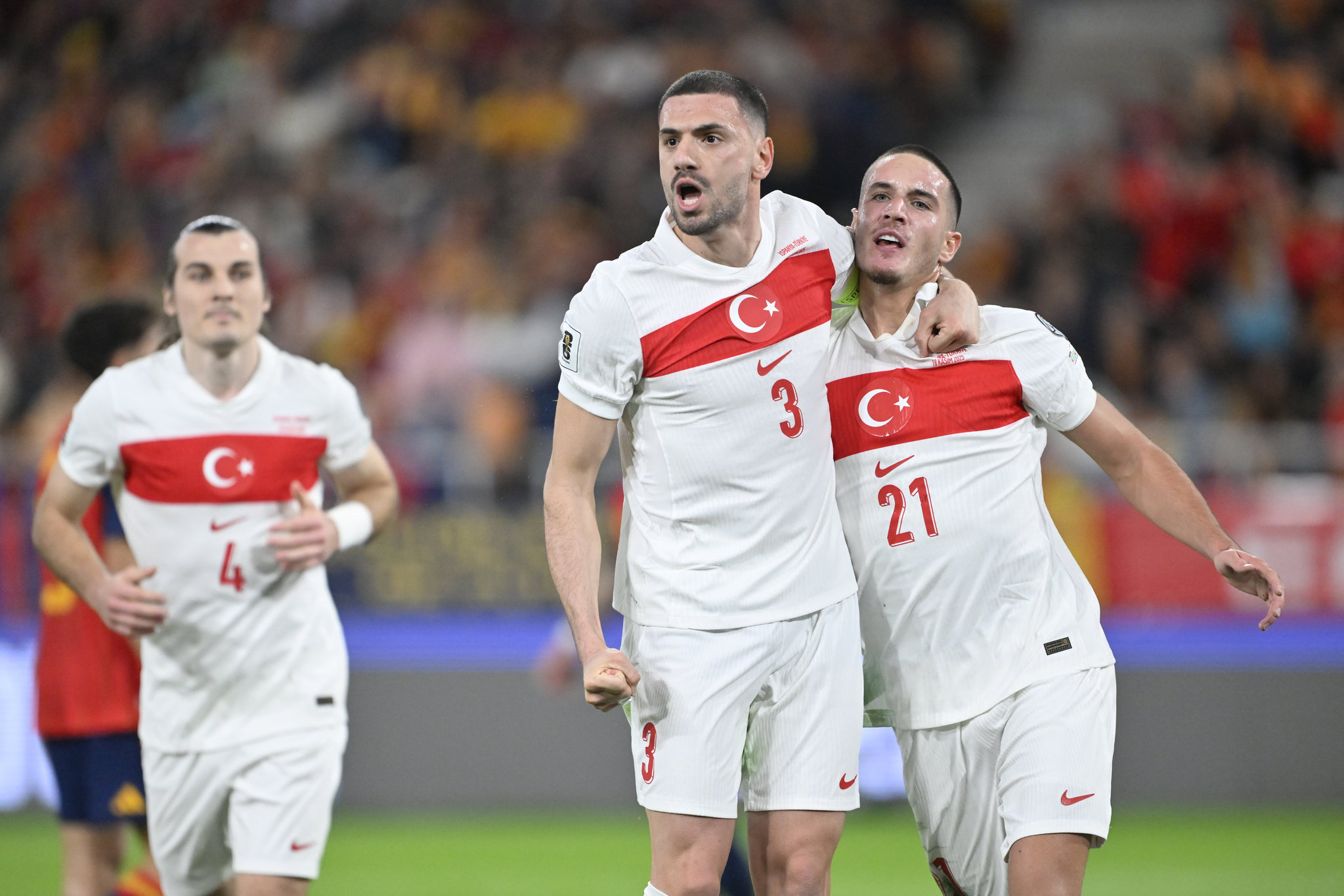 Merih Demiral Fenerbahçe’ye mi dönüyor? İşte yapılan teklif